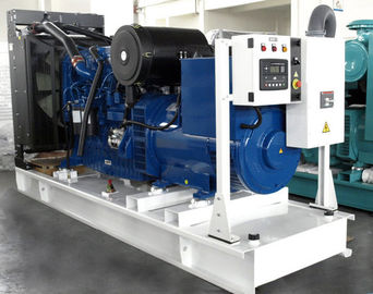 Geluiddichte Perkins-Diesel Generator in drie stadia 150 kva, Met water gekoelde Diesel Generator